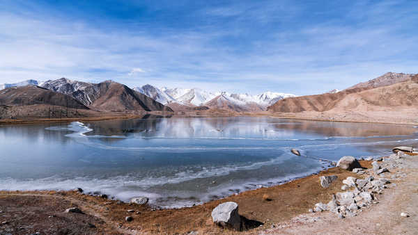 Poster Pemandangan Gunung China Mountains Lake Stones Mount Muztag ATA 1Z