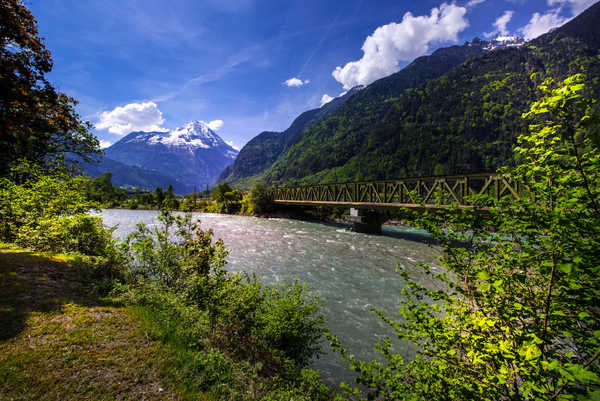 poster gunung Switzerland Mountains Rivers Bridges Uri river 1Z