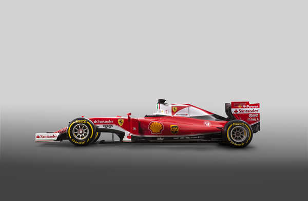 Poster Mobil Ferrari SF16 H Formula 1 Race Car Ferrari Ferrari SF16 H APC003