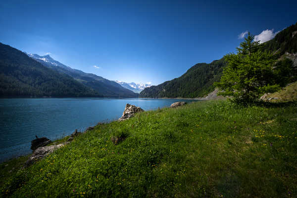 Poster Pemandangan Gunung Switzerland Lake Mountains Scenery Lake Marmorera 1Z