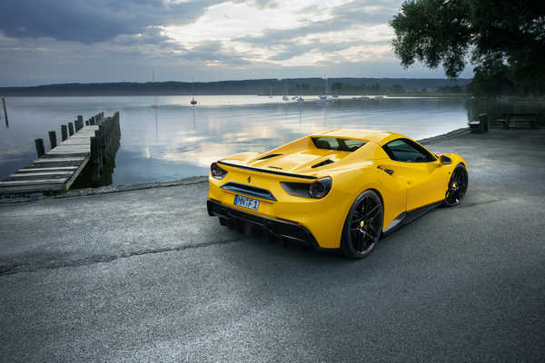 Poster Mobil Ferrari Ferrari 488 Spider APC007
