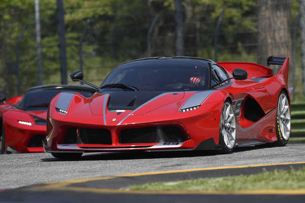 Poster Mobil Ferrari FXX K Ferrari Ferrari FXX K APC011