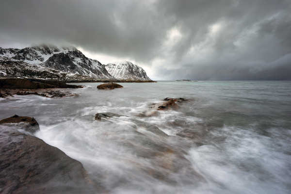 poster pemandangan alam gunung Lofoten Norway Coast Winter Waves Mountains 1Z