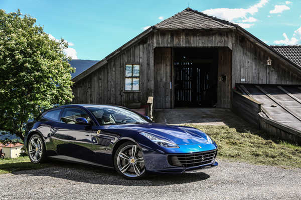 Poster Mobil Ferrari 2016 GTC4 Lusso Blue Metallic 1ZM