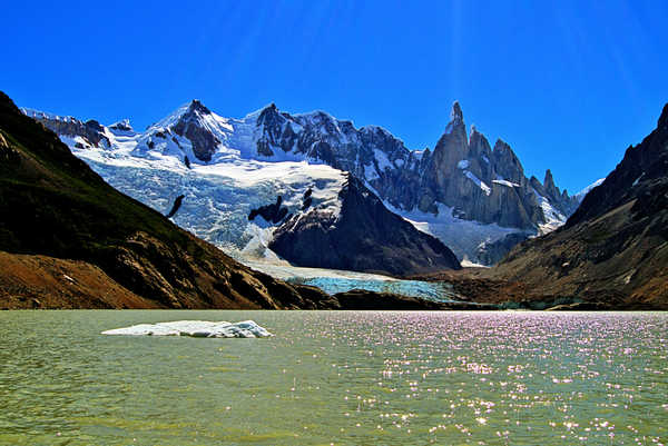 poster gunung Mountains Cerro Torre APC