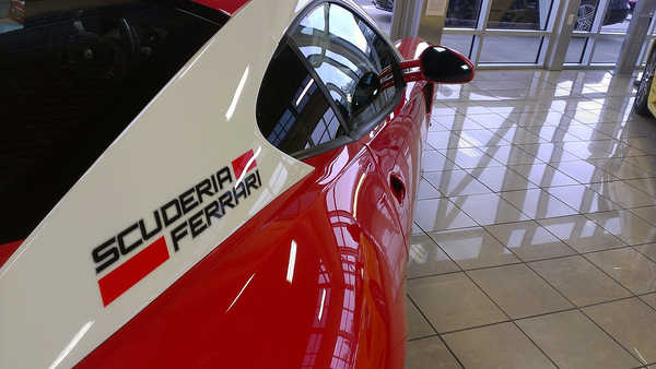 Poster Mobil Ferrari Ferrari Scuderia APC001