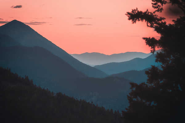 poster pegunungan mountains forest sunset dusk 4k WPS