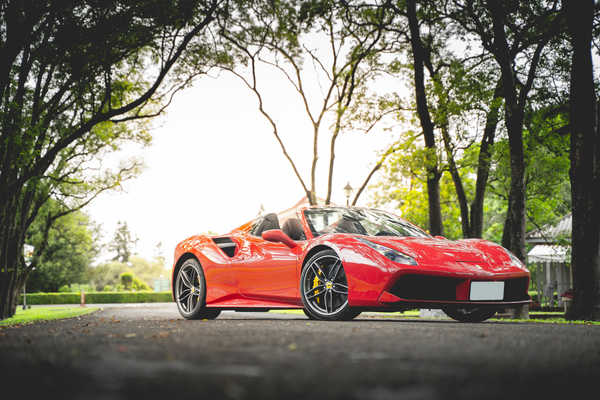 Poster Mobil Ferrari Ferrari 488 Spider APC001
