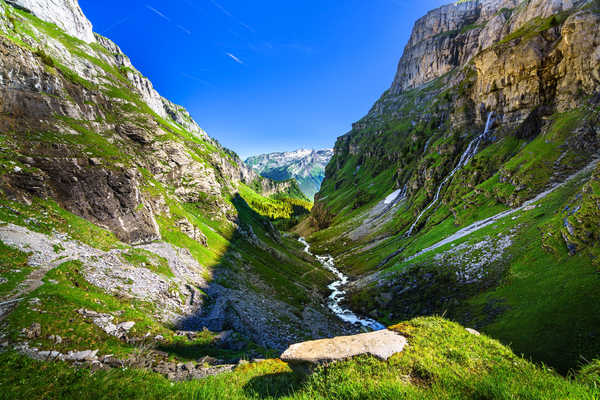 poster pegunungan Mountains France Refuge de Sales Haute Savoie Crag 1Z