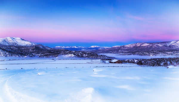 poster pegunungan winter mountains landscape blue hour cold morning 4k 5k WPS