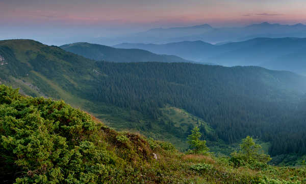 poster gunung carpathian mountains ukraine 4k WPS