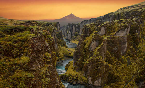 poster pemandangan alam gunung mountains river sunset 5k WPS