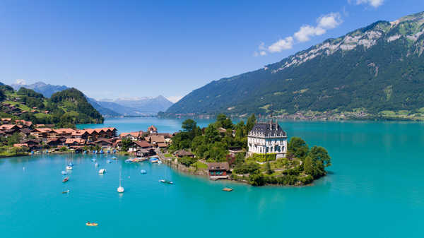 Poster Pemandangan Gunung Switzerland Mountains Lake Yacht Villa Lake Brienz 1Z