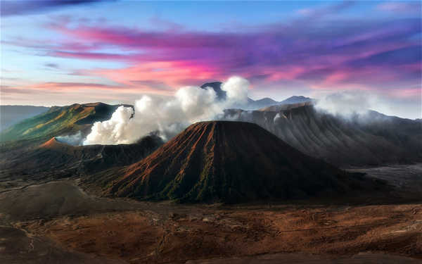 Poster Pemandangan Gunung Crater Mountain Smoke Sunset Volcano Volcanoes Volcano APC