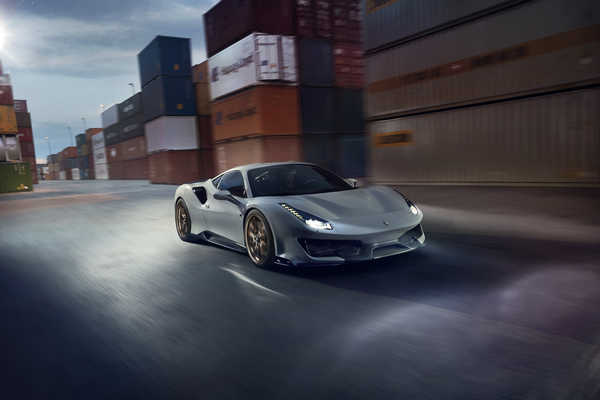 Poster Mobil Ferrari Ferrari 488 Pista APC003