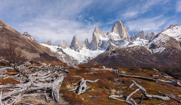 poster pegunungan barren path monte fitz roy winter mountains 4k WPS