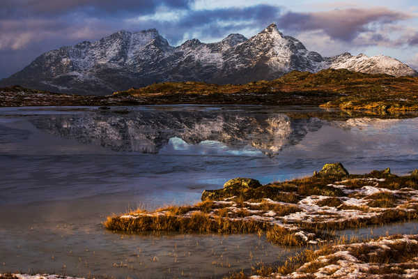 poster pegunungan Mountains Lofoten Norway Justadtinden Reflection 1Z