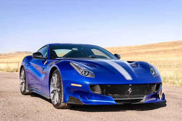 Poster Mobil Ferrari Ferrari F12berlinetta APC007