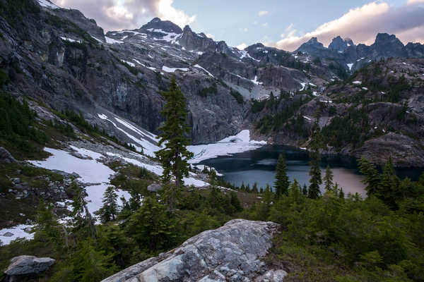 poster gunung Canada Mountains Lake Glacier Lake Spruce Snow 1Z