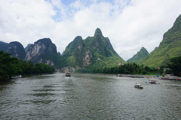 poster pemandangan alam gunung Rivers Mountains Riverboat China Guilin and 1Z