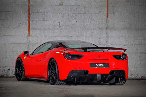 Poster Mobil Ferrari Ferrari Ferrari 488 APC002