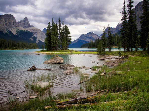 Poster Pemandangan Gunung Canada Parks Mountains Lake Stones Scenery Jasper 1Z 001