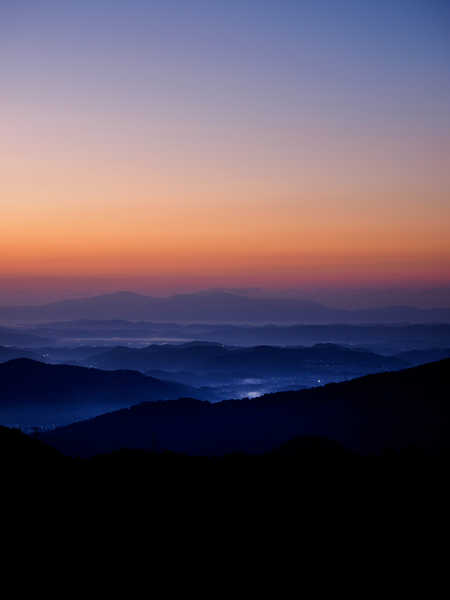 Poster Pemandangan Gunung sunset mountains 4k WPS