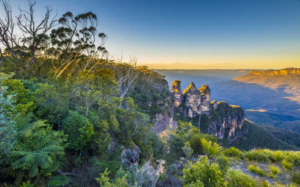 poster pemandangan alam gunung Mountain Earth Three Sisters APC