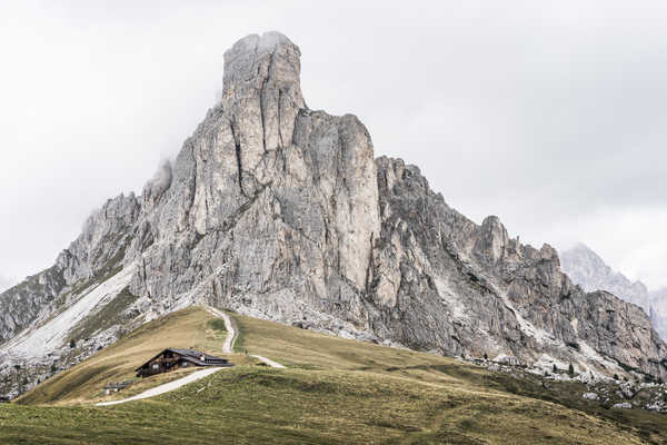 poster gunung Mountains Italy Dolomites La Gusela Peak 1Z