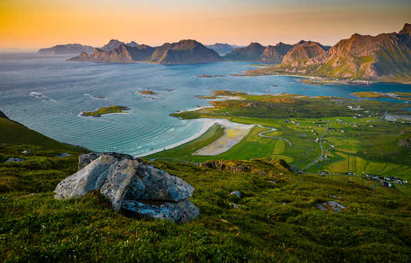 poster pemandangan alam gunung Norway Mountains Lofoten Coast Ryten Bay 1Z