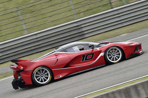 Poster Mobil Ferrari FXX K Ferrari Ferrari FXX K APC005