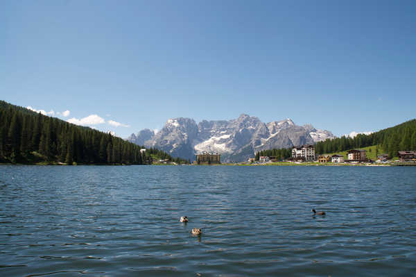 poster pegunungan Italy Lake Mountains Scenery Lake Misurina Alps 1Z