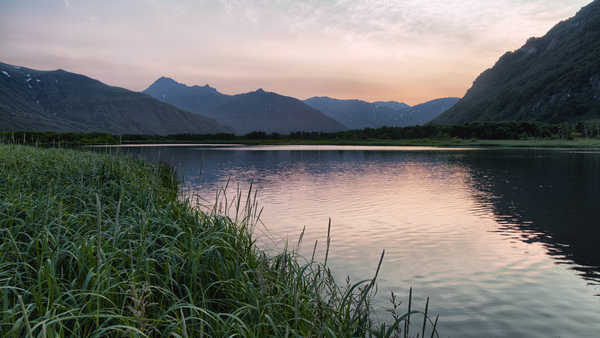 poster pemandangan alam gunung Kamchatka Peninsula Russia Mountains Rivers Grass 1Z