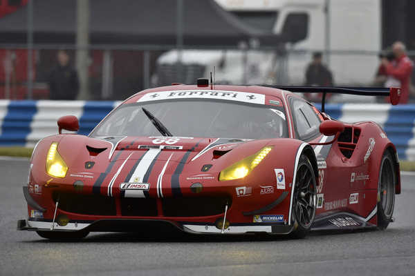 Poster Mobil Ferrari 488 GTE Race Car Ferrari Ferrari 488 GTE APC004