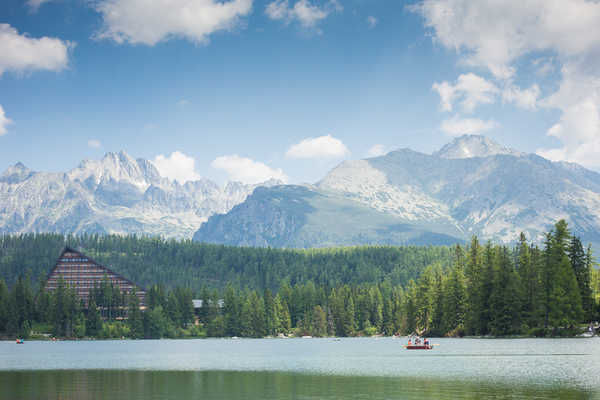 Poster Pemandangan Gunung Mountains Forests Lake Boats Slovenia Tatra 1Z