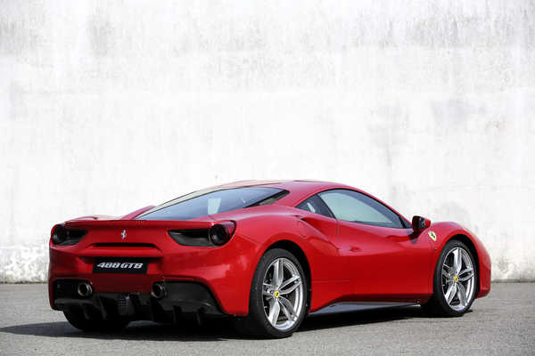 Poster Mobil Ferrari 488 GTB Ferrari Ferrari 488 APC006 Poster Mobil Ferrari 488 GTB Ferrari Ferrari 488 APC006