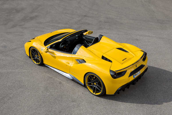 Poster Mobil Ferrari Ferrari 488 Spider APC005