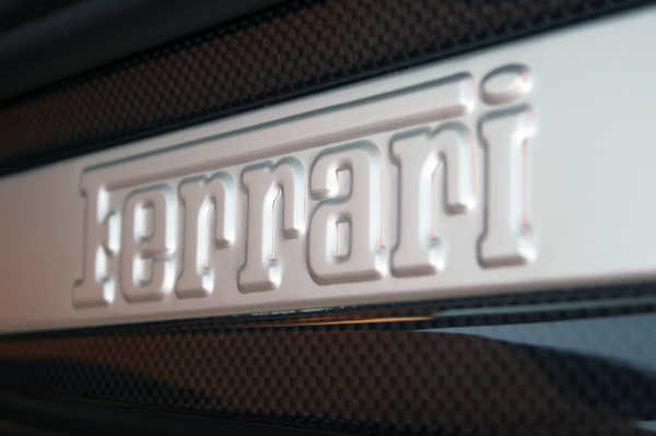 Poster Mobil Ferrari Ferrari APC095