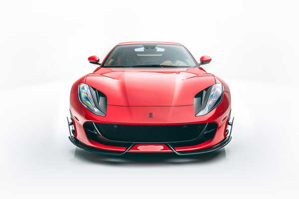 Poster Mobil Ferrari Ferrari 812 Superfast APC014