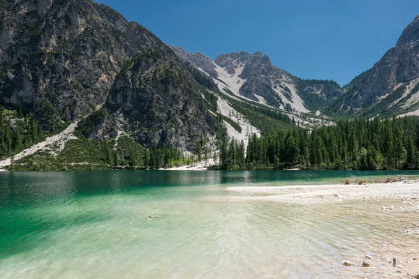 poster pemandangan alam gunung Mountains Lake Italy Forests Lake Braies dolomite 1Z