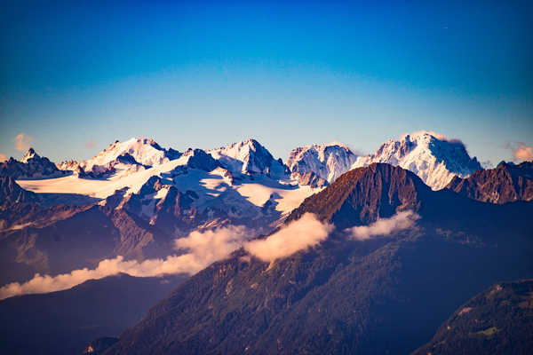 poster gunung snow mountains mountain range summit panorama landscape 4k WPS