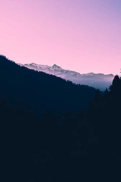 poster gunung mountains twilight silhouette forest 4k WPS