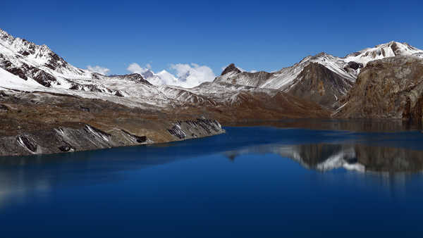 poster gunung mountains lake reflection snow hd 5k WPS