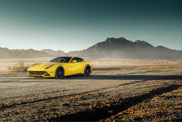 Poster Mobil Ferrari Ferrari F12berlinetta APC034