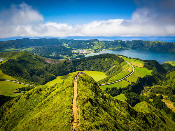 poster pegunungan Portugal Mountains Coast Forests Azores Sete 1Z