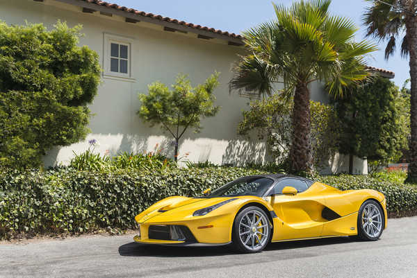 Poster Mobil Ferrari 2016 18 LaFerrari Aperta Yellow Metallic 1ZM