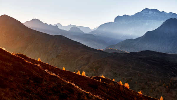 Poster Pemandangan Gunung giau pass mountain pass fall sunset italy 4k WPS