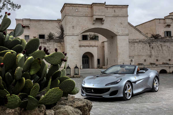 Poster Mobil Ferrari Ferrari Portofino APC013