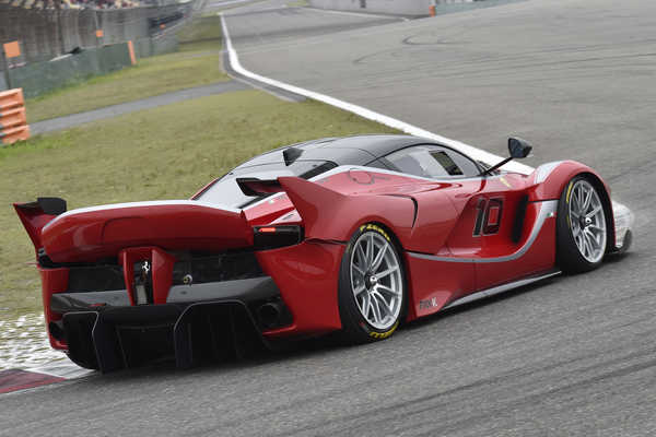Poster Mobil Ferrari FXX K Ferrari Ferrari FXX K APC009