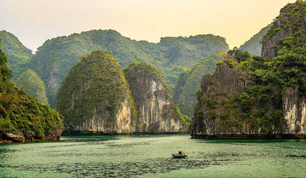 Poster Pemandangan Gunung Sea Mountains Ha Long 1Z